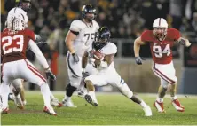  ?? Lance Iversen / The Chronicle 2009 ?? Cal’s Shane Vereen rushed for 193 yards and three touchdowns against Stanford in the 112th Big Game.