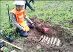  ?? FRESH NEWS ?? Over 20 pieces of unexploded ordnance have been discovered on a farm in Preah Vihear province.