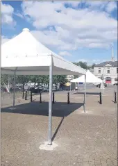  ?? (Pic: Marian Roche) ?? Two new awnings have been erected in the square in Mitchelsto­wn this week as an amenity for public use.