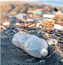  ??  ?? It is hoped the new scheme will reduce the number of single-use plastic bottles being discarded.