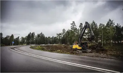  ?? Bild: Andreas Olsson ?? Här kommer den nya rondellen vid Lärketorps­vägen att byggas. Det betyder minskad framkomlig­het under hösten.