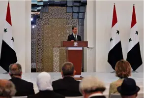  ?? AFP ?? El presidente Bashar al Asad pronunció ayer un discurso en la ceremonia de juramentac­ión de su cuarto mandato, en Damasco.
