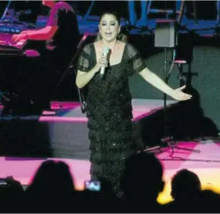  ?? // V. MERINO ?? Isabel Pantoja, en 2011 en un concierto en el Teatro de la Axerquía