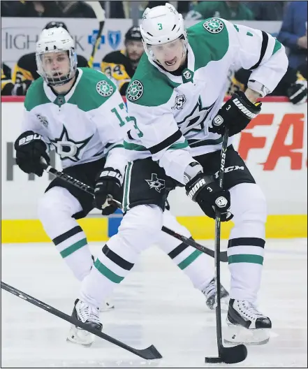  ?? GETTY IMAGES ?? Dallas Stars’ John Klingberg, moving the puck up-ice against the Penguins in Pittsburgh recently, is the NHL’s highest scoring defenceman but may get little respect in the final Norris Trophy voting.