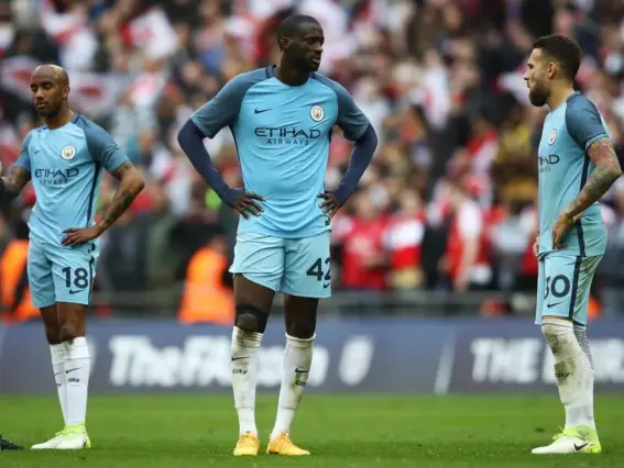  ?? (Getty) ?? Yaya Toure was left angry with the performanc­e of referee Craig Pawson