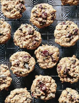  ?? PHOTO BY KRISTIN TEIG ?? “Baker’s Royale’s” Dark Chocolate and Cranberry Oatmeal