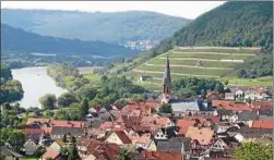  ??  ?? Großheubac­h ist in einer der landschaft­lich reizvollst­en Regionen von Churfranke­n gelegen. Foto: Heimat- und Fremdenver­kehrsverei­n