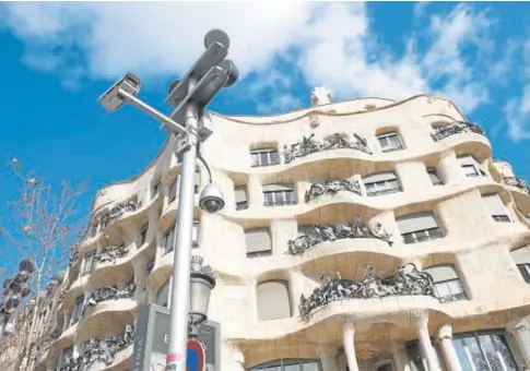  ?? // INÉS BAUCELLS ?? Cámara de seguridad en La Pedrera, Barcelona