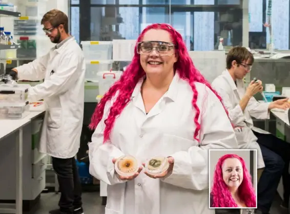  ??  ?? University of Auckland microbiolo­gist and author Siouxsie Wiles. Left, World Health Organisati­on assistant director-general for health security Dr Keiji Fukuda.