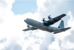  ?? Foto: Torstein Bøe, NTB ?? ⮉ De norske borgerne ble evakuert med et militært transportf­ly av denne typen, C-130J Hercules.