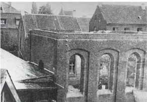  ?? FOTO: KREISARCHI­V ?? Die Synagoge in Kempen wurde am 10. November 1938 in Brand gesetzt. 1961 wurde die Ruine abgerissen.