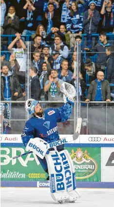  ?? Foto: Johannes Traub ?? Mit Timo Pielmeier im Tor wurde der ERC Ingolstadt 2014 deutscher Meister. Jetzt ist dessen Zeit bei den Oberbayern auch offiziell beendet.