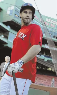  ?? STAFF PHOTO BY CHRISTOPHE­R EVANS ?? NO LOOKING BACK: J.D. Martinez, who was released by the Astros in 2014, hopes to do damage against his former team as the Red Sox DH starting tonight.