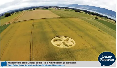  ??  ?? Dank der Drohne ist der Kornkreis auf dem Feld in Delley-Portalban gut zu erkennen.
