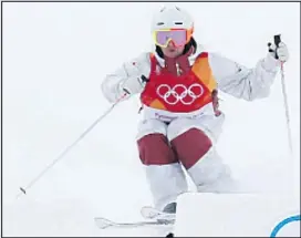  ?? JEAN LEVAC ?? Regina’s Andi Naude in her first run of mogul qualificat­ion Friday.