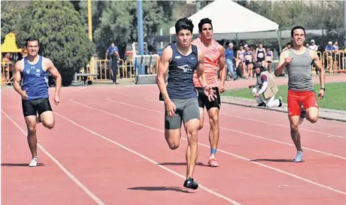  ?? FOTO: CORTESÍA ?? > César Ramírez viene de bajar los 21 segundos en la prueba de velocidad de 200 metros en Austin, Texas.