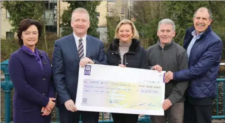  ??  ?? The Rosses Point Christmas Day Splash Committee recently presented a cheque for € 14,464.06 to local homeless charity North West Simon Community following a great turnout on Christmas Day in Rosses Point. Pictured: Eileen Magnier, Board member of NW...