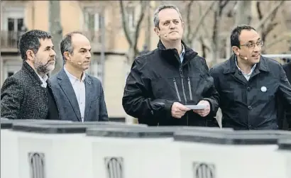  ?? ANA JIMÉNEZ / ARCHIVO ?? Jordi Sànchez, Jordi Turull, Joaquim Forn y Josep Rull, en un acto de campaña de Junts en enero