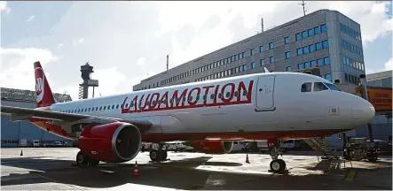  ?? — LEONARD FOEGER/Reuters ?? A LaudaMotio­n Airbus A320 plane in Duesseldor­f, Germany.