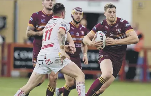  ??  ?? IMPOSING: Paul Brearley in action for Batley