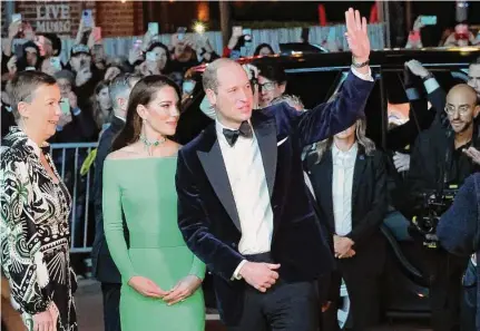  ?? Mike Coppola/Getty Images ?? Britain’s Prince William and his wife, Kate, arrive at a gala in Boston to honor the recipients of the 2022 Earthshot Prize.