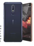  ??  ?? De Nokia
5.1 met zijn metalen behuizing is het duurste model.