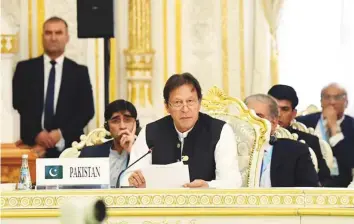  ?? PDI ?? ■
Imran Khan addressing the Shanghai Cooperatio­n Organisati­on (SCO) summit 2021 in Dushanbe, Tajikistan, yesterday.