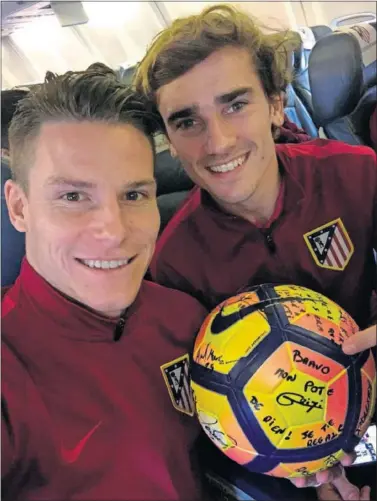  ??  ?? VÍNCULO. Gameiro subió esta foto a las redes junto con este mensaje: “Con mi pasador”.