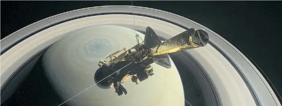  ??  ?? Sturz in den Planeten Saturn: Am Freitagnac­hmittag wird die erfolgreic­he Mission der Sonde Cassini ihr großes Finale finden.