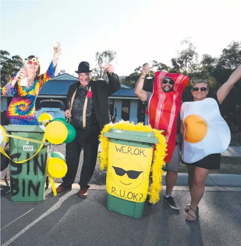  ?? Picture: JASON O’BRIEN ?? Bin Party. From left: Chris Mcintosh, Julie Carlisle, Shane O’Callaghan and Mark and Carla Litllejon.