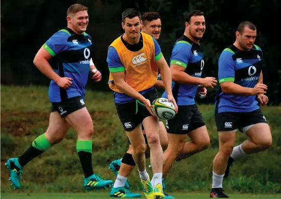  ?? BRENDAN MORAN/SPORTSFILE ?? Johnny Sexton goes through his paces at Ireland training with (from left) Tadhg Furlong, Andrew Porter, Rob Herring and Jack McGrath