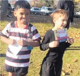  ?? Photo / Supplied ?? Boston Tamepo and Winter Cockburn of Tongariro Junior Rugby's U7 Tigers.