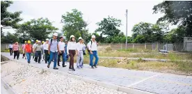  ?? CORTESíA ?? La Gobernador­a visita una de las obras entregada en lo corrido de su mandato.