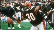  ?? ASSOCIATED PRESS FILE ?? Running back Ickey Woods celebrates during the Jan. 8, 1989 win against Buffalo that sent the Bengals to their most recent Super Bowl.