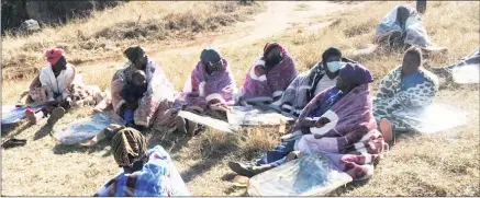  ?? ( Pics: Vumile Mavimbela and Setsabile Nkambule) ?? A section of the Mdzangwini elderly who received blankets that were donated by he Times of Eswatini.