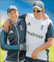  ?? GETTY IMAGES ?? Joe Root (L) and Alastair Cook.