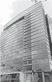  ?? Katherine Feser / Houston Chronicle file ?? Trammell Crow and CBRE spearheade­d Energy Center Five at 915 N. Eldridge Parkway along with other LEED-Gold certified buildings.