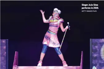  ?? GETTY IMAGES FILES ?? Singer JoJo Siwa performs in 2019.
