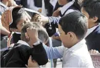  ??  ?? Alarma. El bullying se ha vuelto una práctica normal en las escuelas de México.