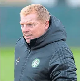  ?? Pictures: SNS. ?? SPFL chief executive Neil Doncaster, top, has warned of the consequenc­es of fans not being allowed to return; Celtic boss Neil Lennon is calling for a “smart solution.”