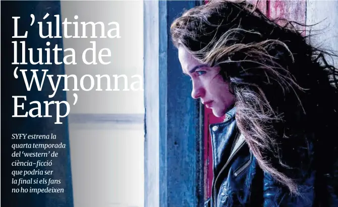  ??  ?? A dalt, la protagonis­ta de la sèrie, l’actriu canadenca Melanie Scrofano. A baix, al costat de Tim Rozon.