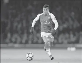  ??  ?? Alexis Sánchez is wel dicht bij een overstap naar Manchester City, maar The Citizens moeten er echter voor vrezen op het laatste moment forse concurrent­ie te krijgen. (Foto: Nusport)