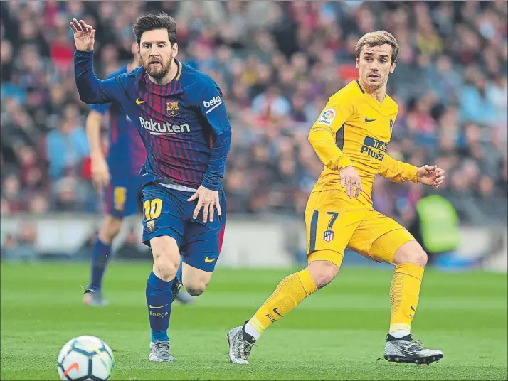  ?? FOTO: PEP MORATA ?? Leo Messi y Antoine Griezmann, rivales esta temporada El año que viene podrían ser compañeros, algo que agradaría al jugador azulgrana según confesó él mismo en los micrófonos de RAC1 el domingo por la noche