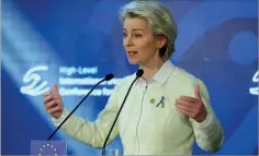  ?? ?? Ursula von der Leyen admite dar mais tempo a alguns países europeus para deixarem de comprar petróleo à Rússia