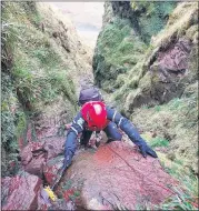  ?? (Pic: Chris Pires) ?? SEMRA members train regularly, shown here doing rope training in preparatio­n for mountain rescues.