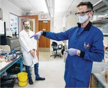  ?? Photos by Godofredo A. Vásquez / Staff photograph­er ?? Researcher Oliver Dewey, at top, a doctoral candidate, is working on transformi­ng carbon into nanotubes, above, which have proved to be excellent conductors of electricit­y and heat, inside Rice University's Carbon Hub.