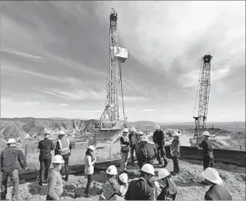  ?? Irfan Khan Los Angeles Times ?? RESIDENTS in the Porter Ranch community near the Aliso Canyon natural gas storage plant have been campaignin­g for the permanent closure of that facility.