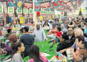  ?? Photo: Contribute­d ?? Chaos expected… An illustrati­ve image of Black Friday. Some consumers are concerned about the violation of social distancing rules during the annual sales day.