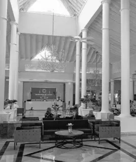  ??  ?? The main lobby of the Bahia Principe Ambar.