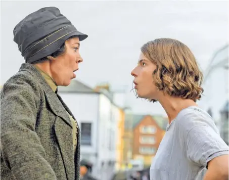  ?? ?? „Kleine schmutzige Briefe“: Olivia Colman und Jessie Buckley spielen Edith Swan und Rose Gooding.